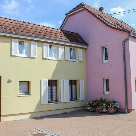 Apartment Residence Jaune Et Rose-1 By Interhome Διαμέρισμα